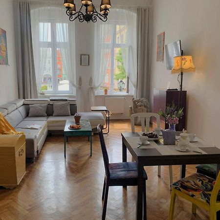 Rynekart Apartment Swidnica  Ngoại thất bức ảnh