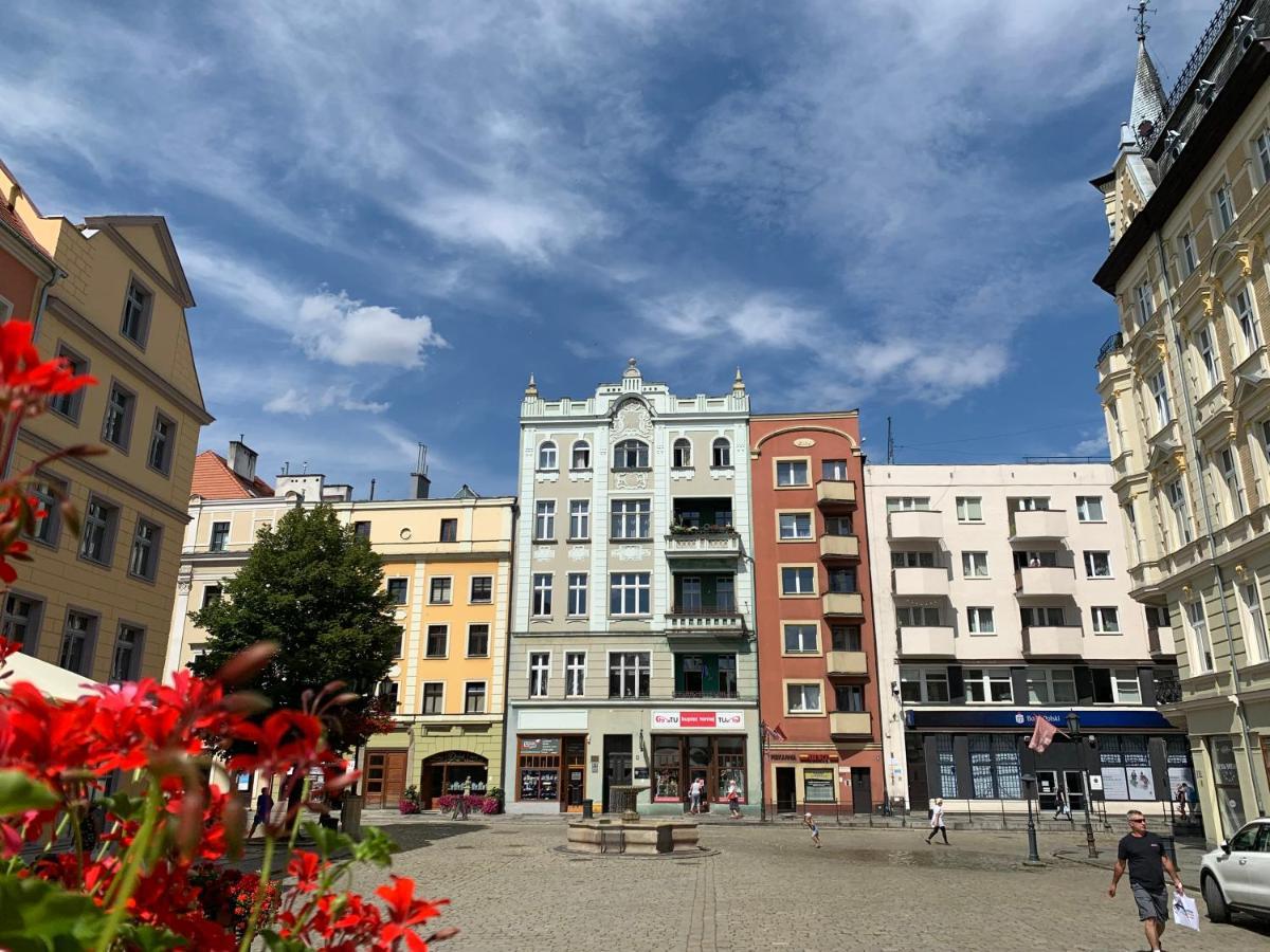Rynekart Apartment Swidnica  Ngoại thất bức ảnh