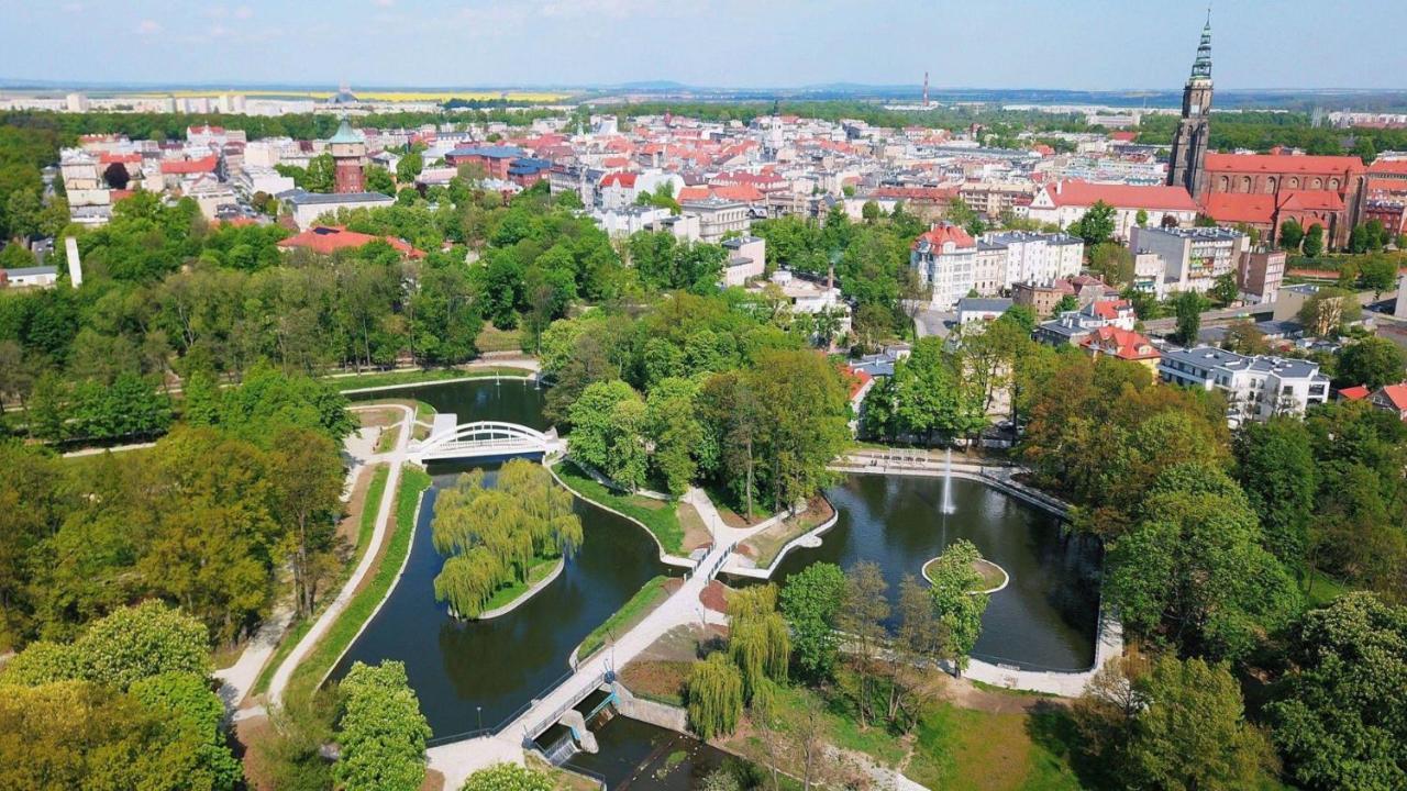 Rynekart Apartment Swidnica  Ngoại thất bức ảnh